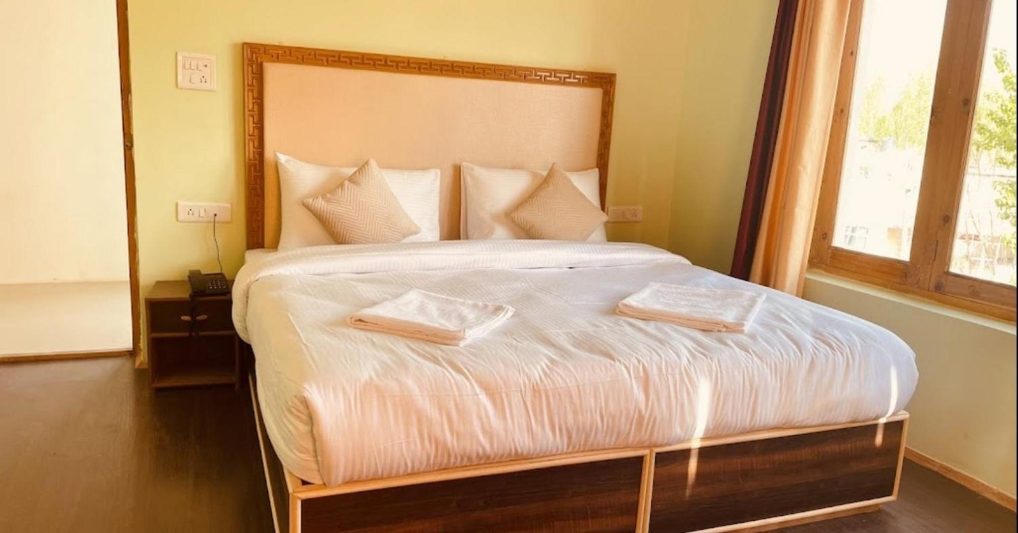 Tih Hotel Jorchung Leh Eksteriør billede