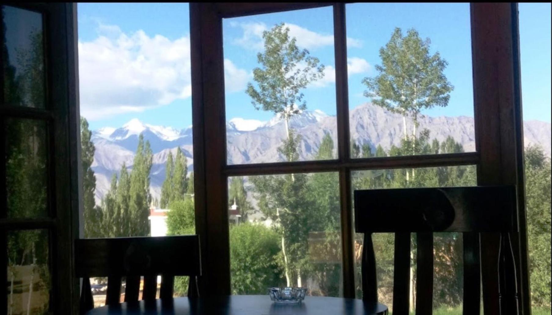 Tih Hotel Jorchung Leh Eksteriør billede